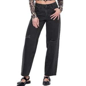 Mid Rise 90’s Relaxed Straight Leg Jeans